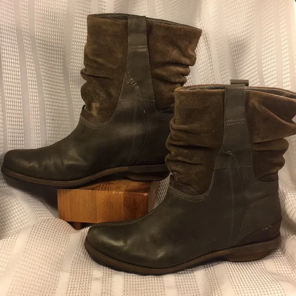 Patagonia leather ankle boots worn once RARE find - Picture 3 of 8